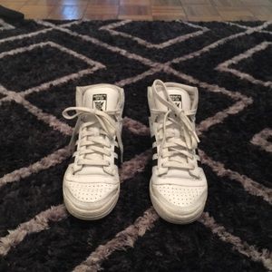Adidas Top Ten sneakers